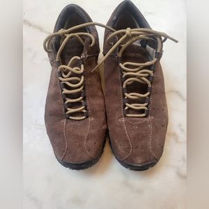 Columbia hiking boots used twice 9.5